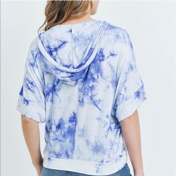 💥Blue Tie-Dye Half Sleeve Hoodie - Picture 2 of 4
